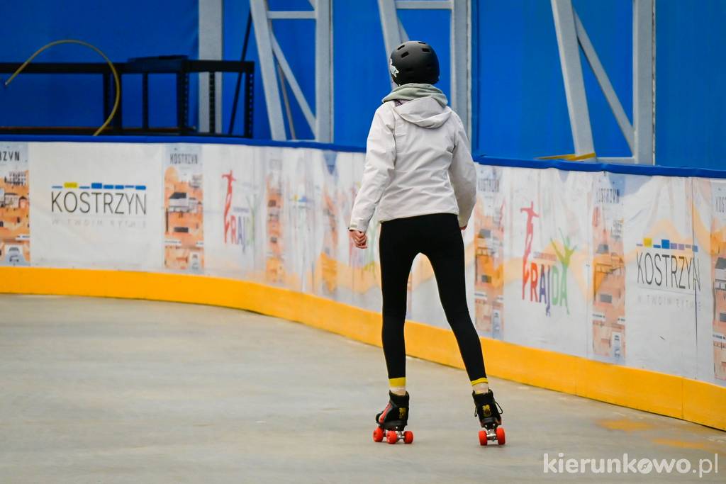 Tor wrotkarski (wrotkarnia) w kostrzyńskiej FRAJDZIE