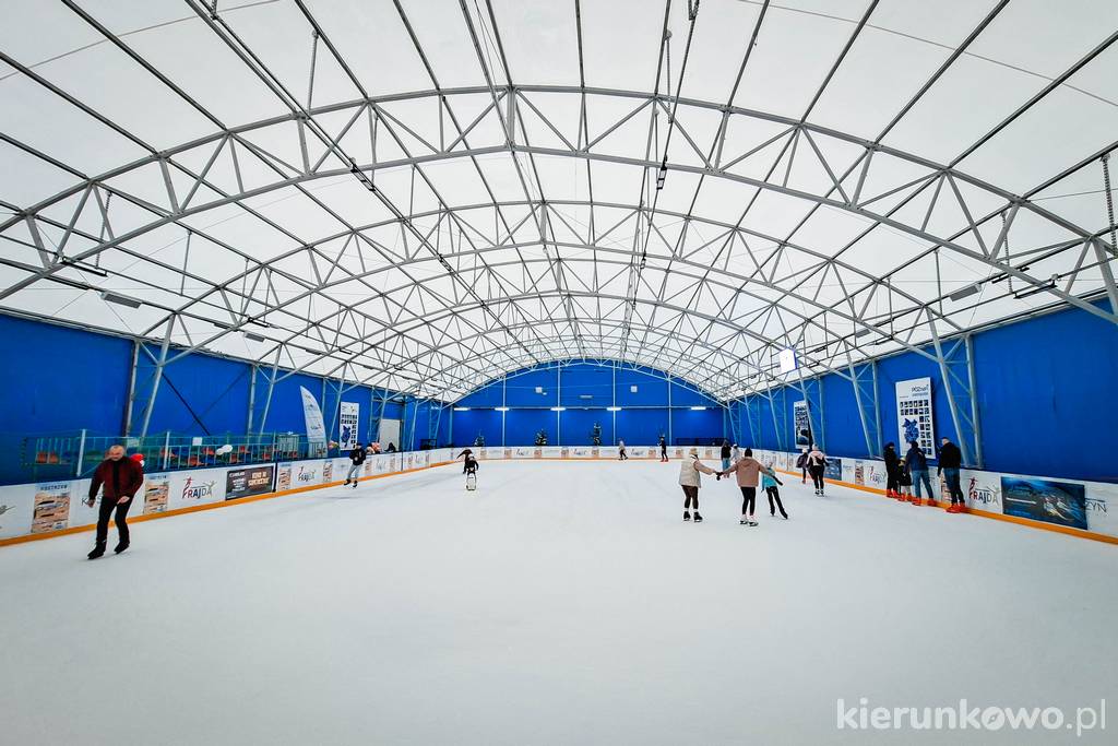 Lodowisko w Centrum Aktywności FRAJDA w Kostrzynie