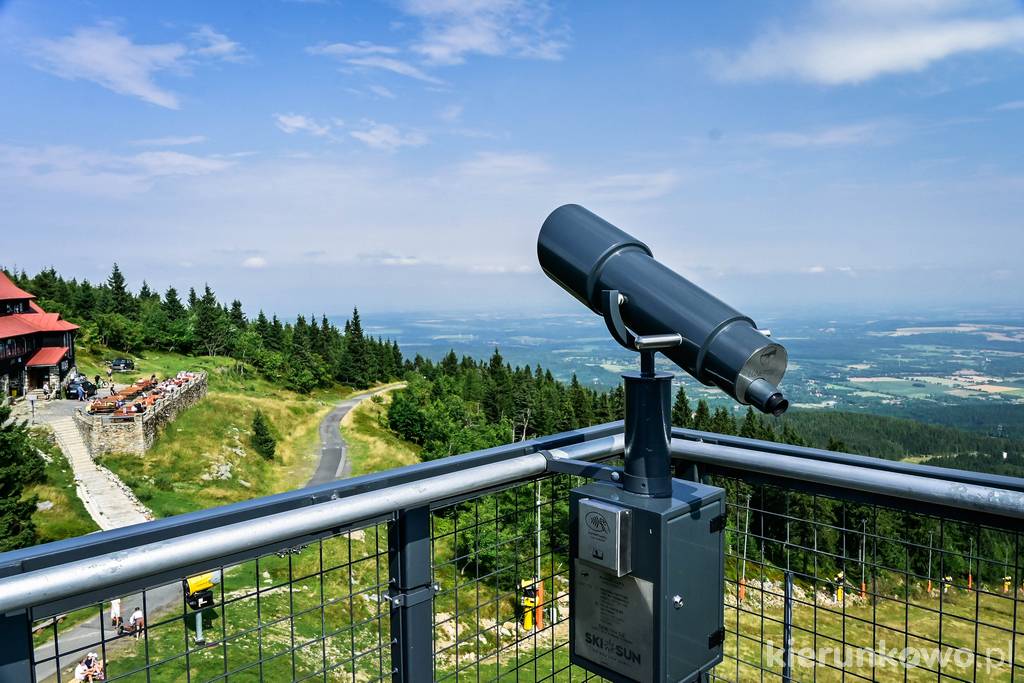 Luneta obserwacyjna na tarasie widokowym w SKI&SUN Świeradów-Zdrój